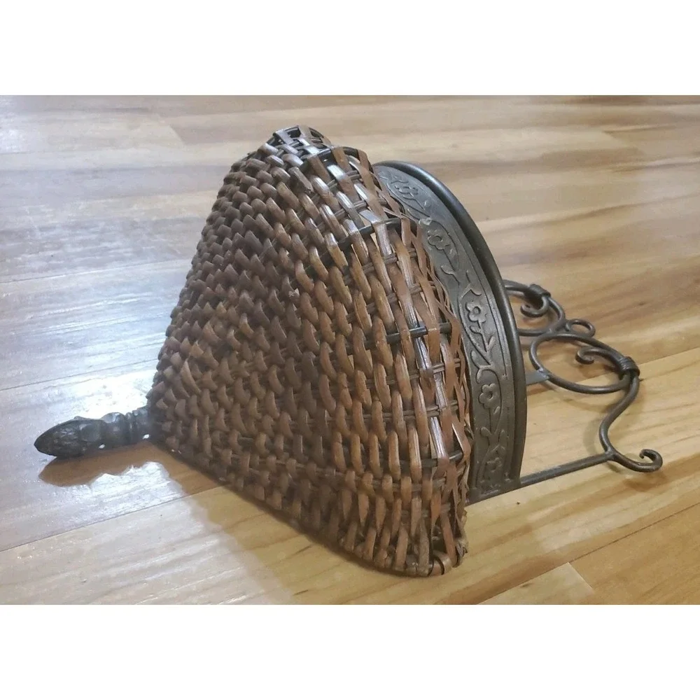 Vintage Wicker Front Door Basket Wicker And Metal Decorative Wall Basket